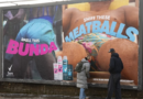 sniff my balls (fragrant billboards) / Ça sent fort la redite?